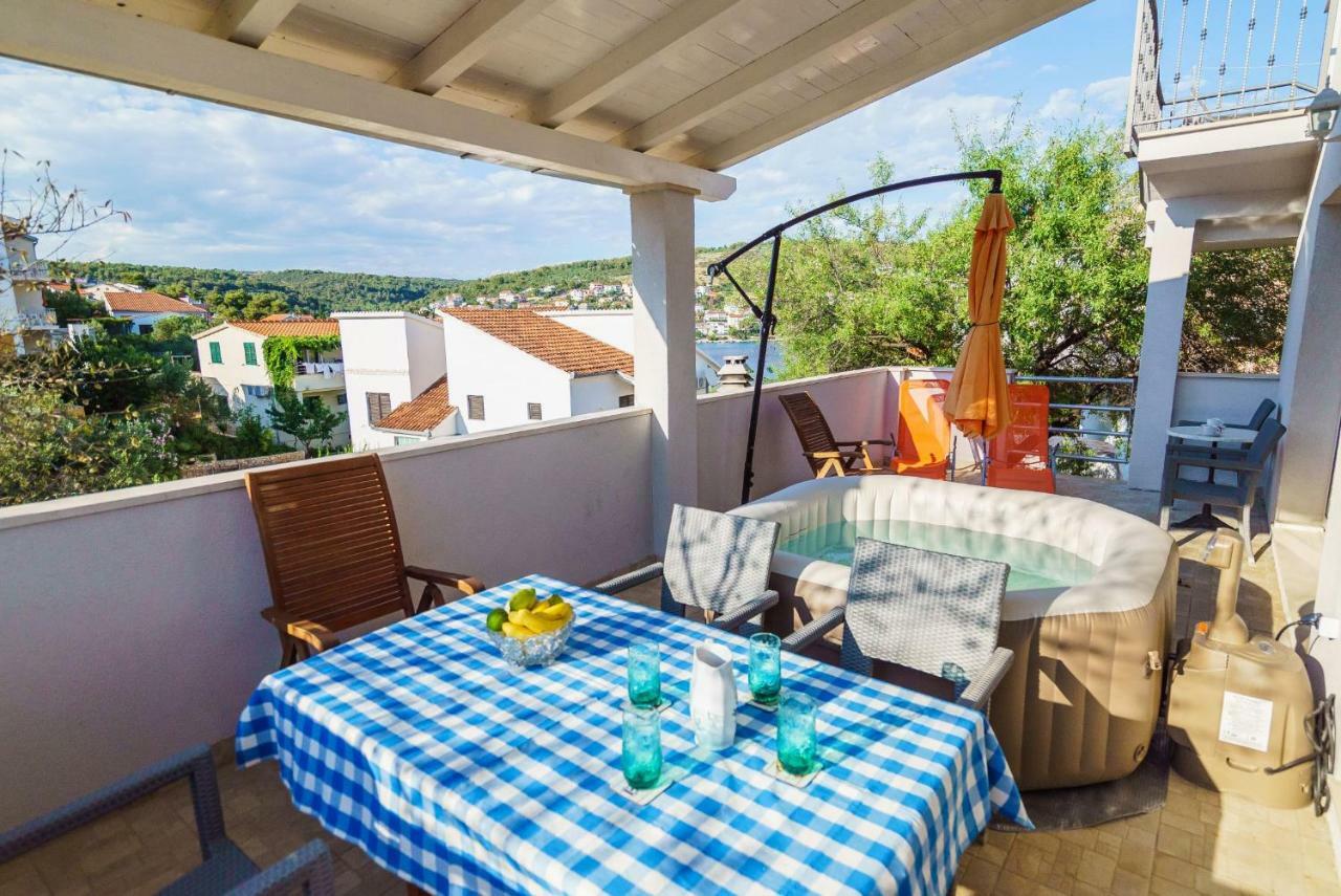 Terrasol Apartments Trogir Exterior photo